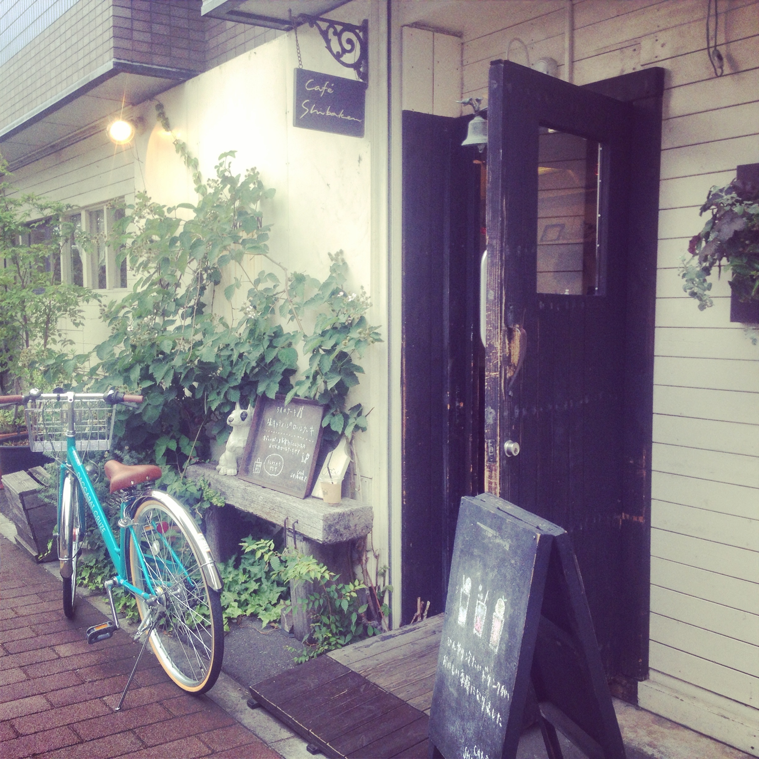 ひでさんぽ 戸田公園駅 Cafe 個室ヘアーサロン Hair Pom ヘアーポム